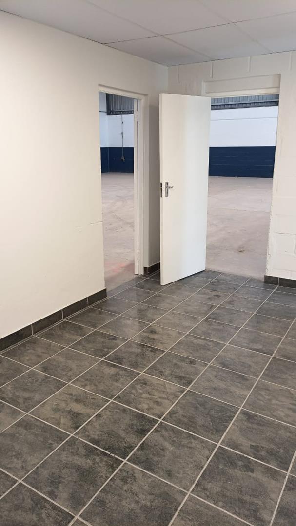 To Let commercial Property for Rent in Retreat Western Cape